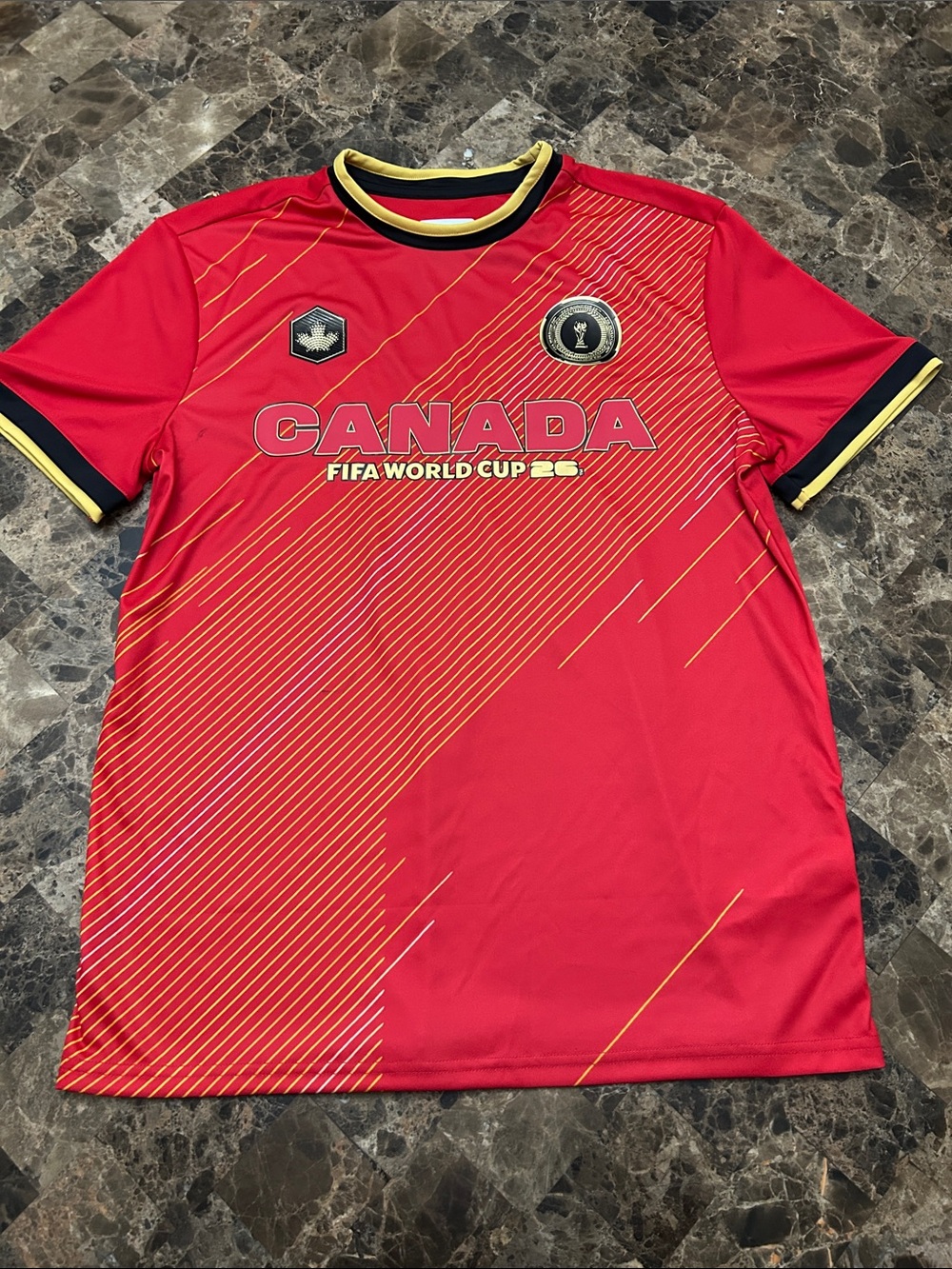 NWOT 🆕 Canada FIFA World Cup Red Men's Soccer Jersey size M